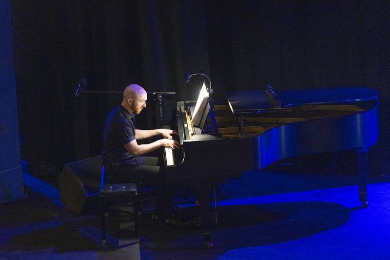 A pianist starts the show "Spamilton" on Sunday, March 2, 2025, during the reopening of The Dixon.
