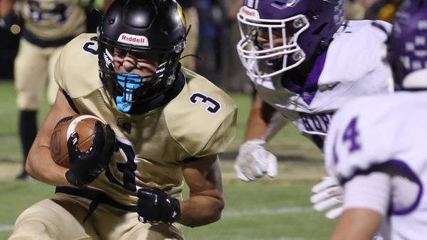 Photos: Sycamore, Rochelle football meet in Interstate Eight showdown