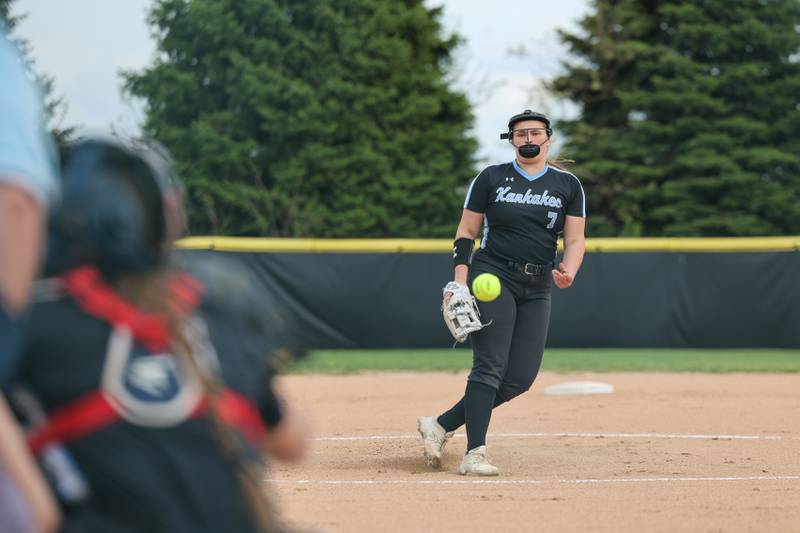 Kankakee's Kylee Cunningham releases a pitch during the Kays' 16-0 victory over Thornridge on Wednesday, May 7, 2025.