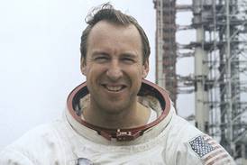 Apollo 13 moon mission leader James Lovell dies at 97