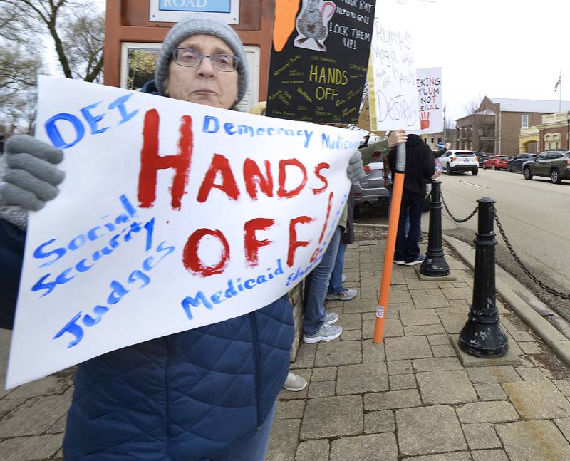 Members of Illinois Valley Indivisible participated in a Hands Off! march Saturday at Washington Square in Ottawa.  An estimated 200 voiced their concerns about Social Security, Medicare, Medicaid and veterans benefits along LaSalle St. Similar protests took place through out the country as well.