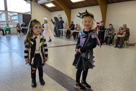 Leaf River Lions Club holds Halloween costume contest