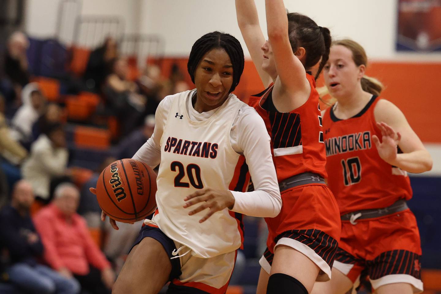 Romeoville’s Laila Houseworth drives to the basket against Minooka on Tuesday January 24th, 2023.