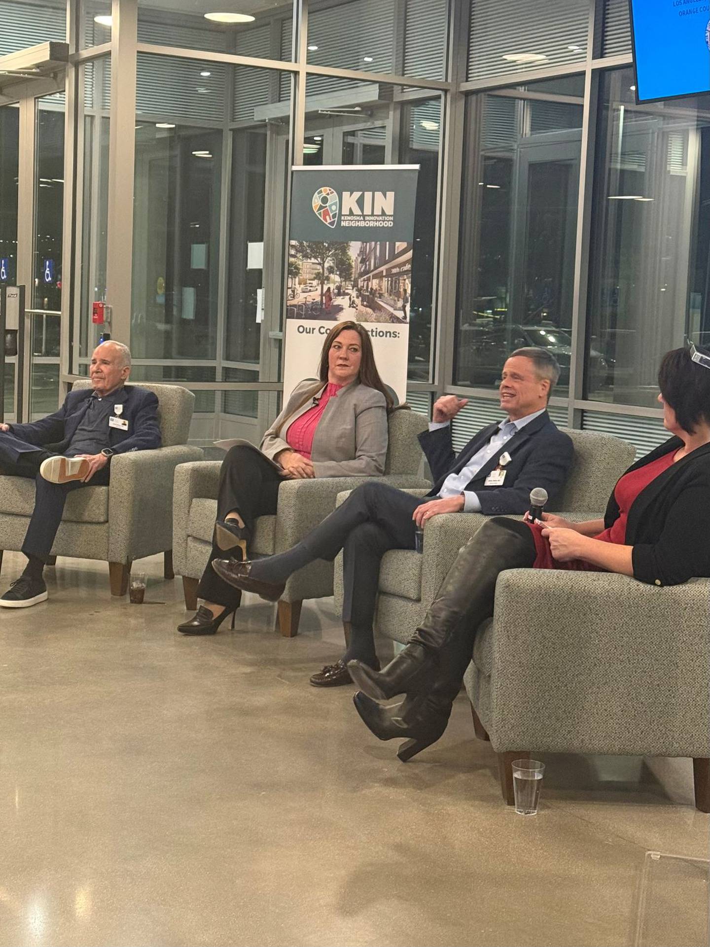 The panel featured three speakers from City of Hope Cancer Center Chicago, including Dr. Walter Stadler, chief clinical officer; Beth Garoutte, chief operating officer; and Dr. Jacob Bitran, hematologic-oncologist.