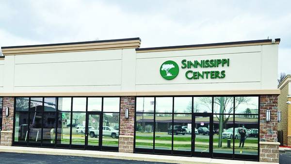 Sinnissippi Centers offering up to four $1,000 scholarships