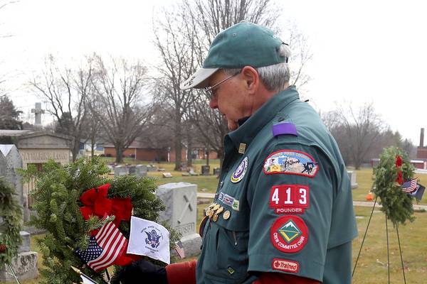Veterans’ graves in Elburn cemeteries to get wreath honors