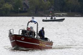 Photos: Fox Lake searched for missing boater