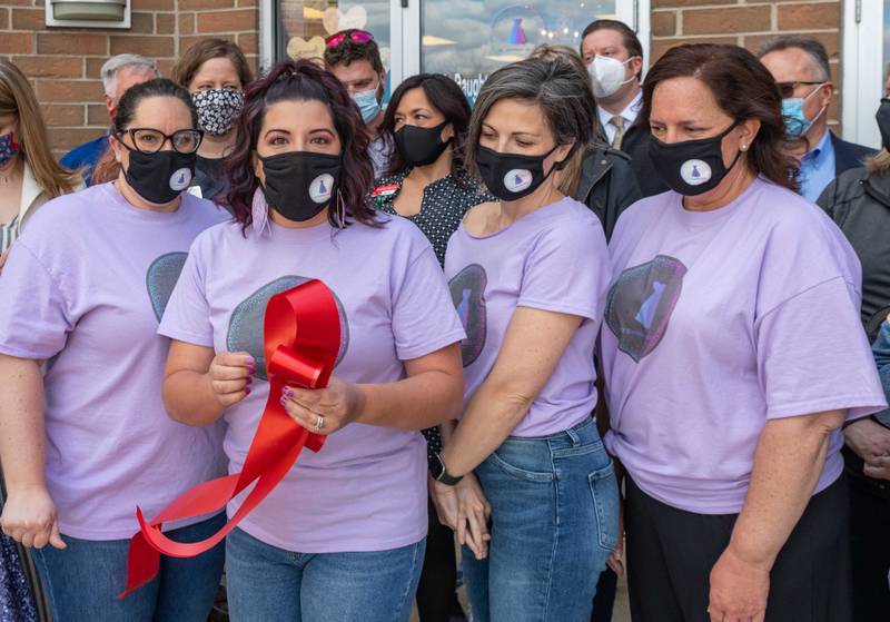 Yorkville Chamber holds ribbon cutting for My Daughter’s Dress Boutique Shaw Local
