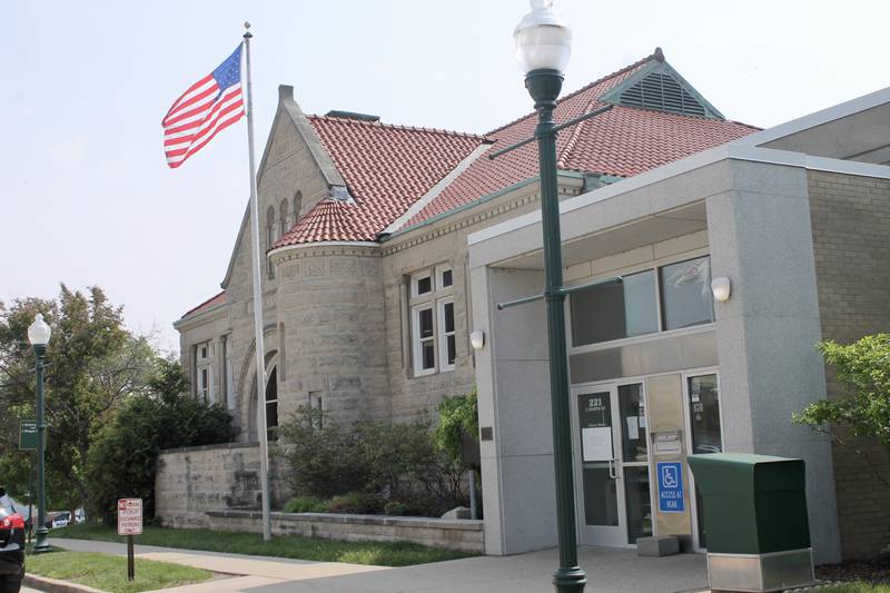 Exterior of Dixon Public Library on May 19, 2023.