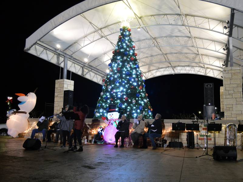 5 Things to Do: Hometown Holidays in Rock Falls 