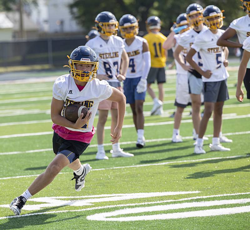 Sterling’s Cobey Shipma runs upfield Tuesday, Aug. 13, 2024 during the first week of practice.
