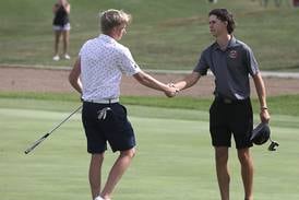 Photos: 2025 IHSA Class 2A Crystal Lake South Boys Golf Regional