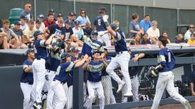 Marquette gets early wake-up call, explodes past Lexington 16-1 in IHSA 1A state semifinals