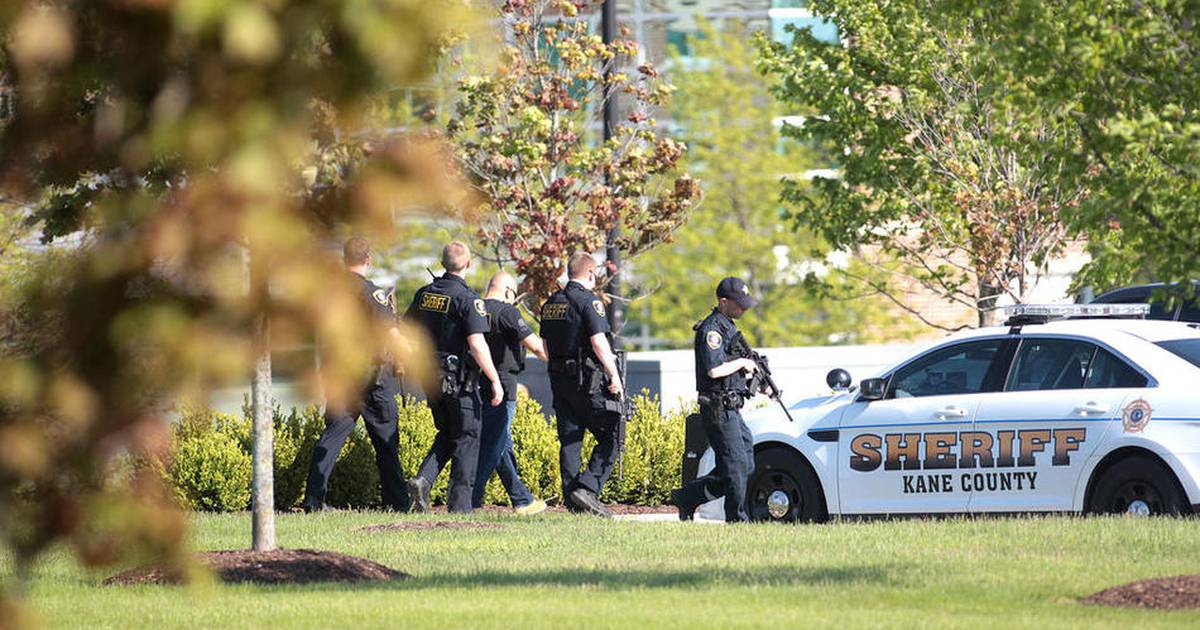 Kane County inmate shot by police after hostage situation at Delnor