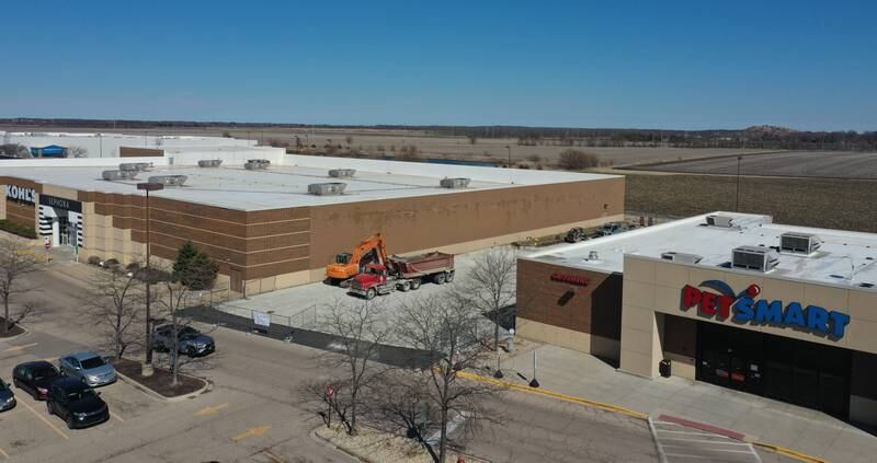 Crews begin work on a future Five Below discount store between Kohls and PetSmart on Monday, March 17, 2025 in Peru.