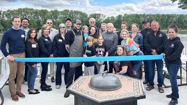 Peru waterfront restaurant closes for season