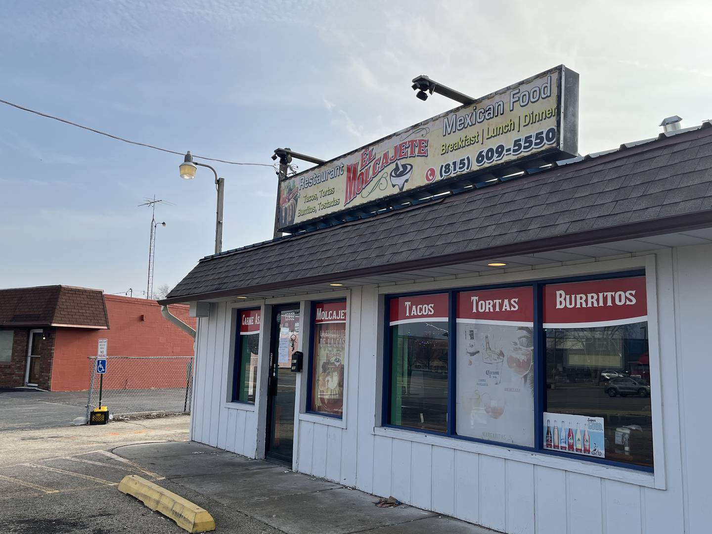 El Molcajete, 15932 S. Lincoln Highway, Plainfield, was closed on Monday, Feb. 3, 2025, in solidarity of immigrants.