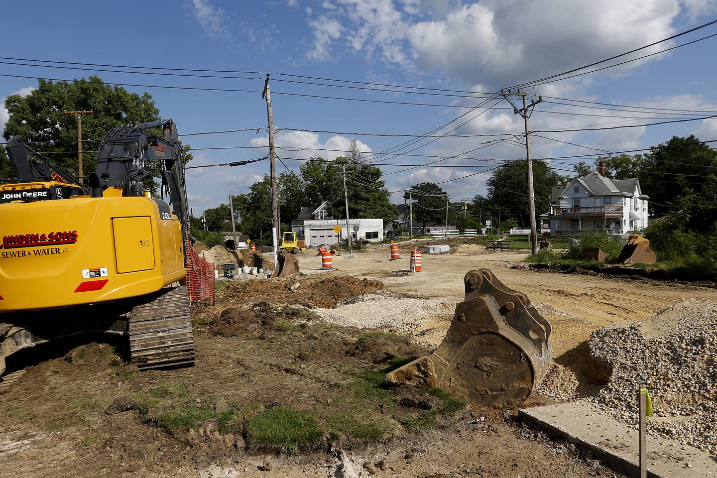 Construction continues at the new roundabout at the intersection of South Street, Madison Street and Lake Avenue in Woodstock on Tuesday, Aug. 23, 2022. A lot of road construction programs in McHenry County cities are wrapping up, but some road projects, though will see work into the fall.