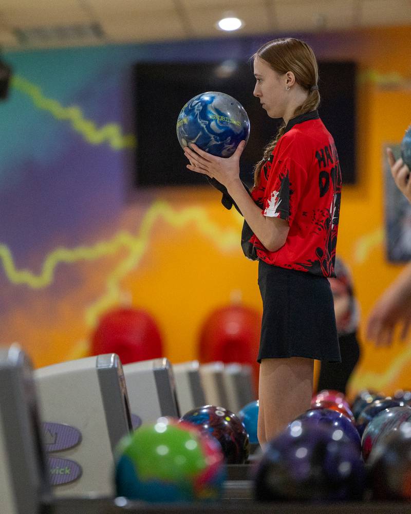 Ava Diaz of Hall looks down lane before bowling ball at the L-P Cavalier Classic on Saturday, December 20, 2025 at Super Bowl in Peru.