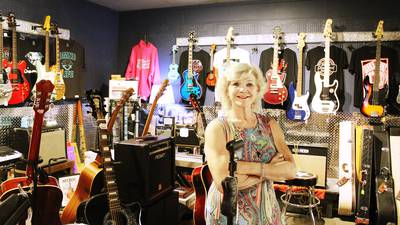 Freeport music store gets customers in the right key