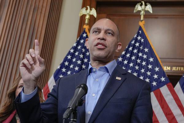 Jeffries’ Illinois redistricting push meets cool reception in Springfield