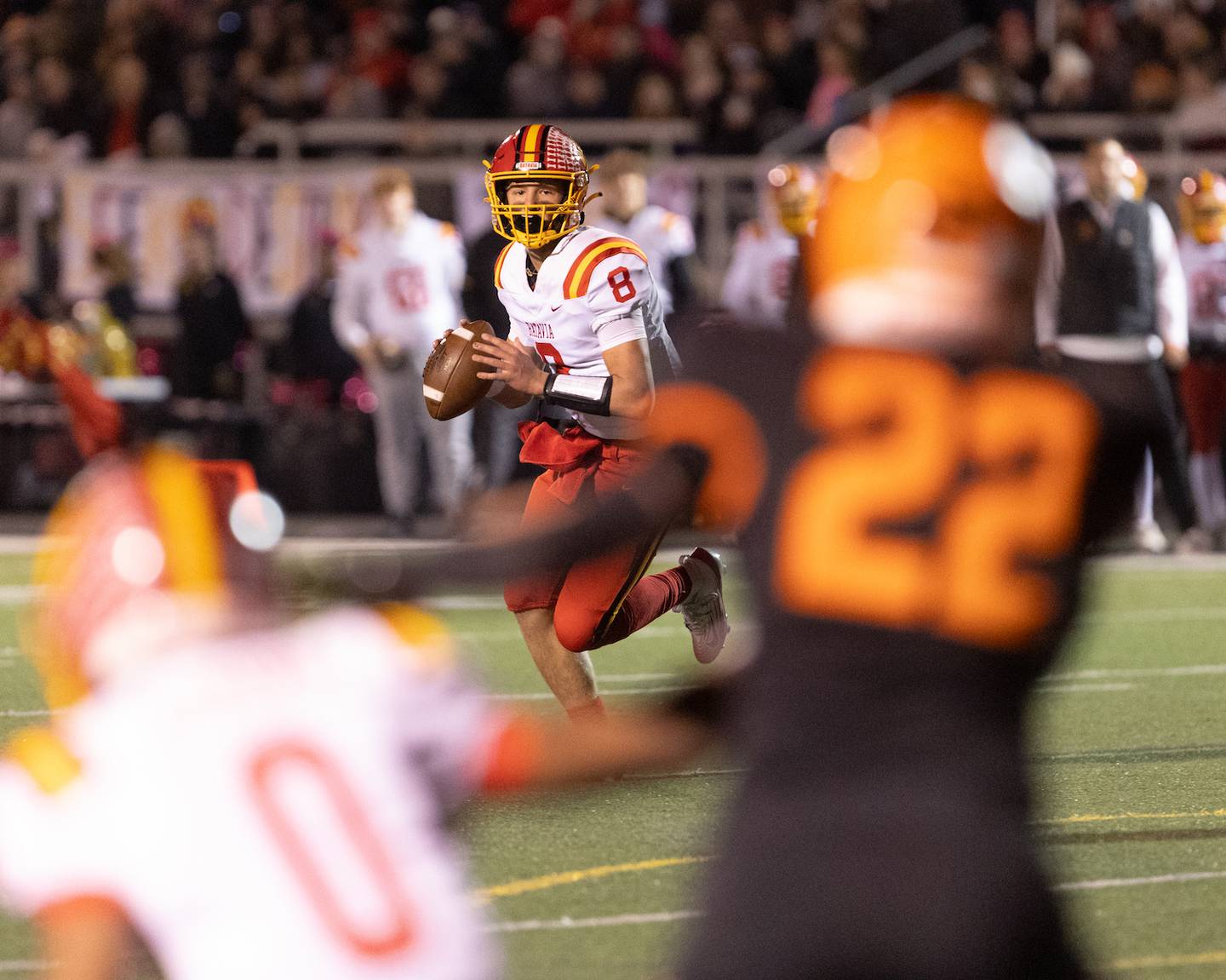 Batavia's Michael Vander Luitgaren looks for the opening against Wheaton Warrenville South on Friday, Oct. 24,2025 in Wheaton.