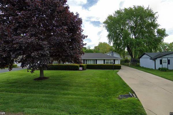 Single-family home sells in Joliet for $325,000