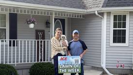 Wexells win Rochelle Chamber Lawn of the Week Award