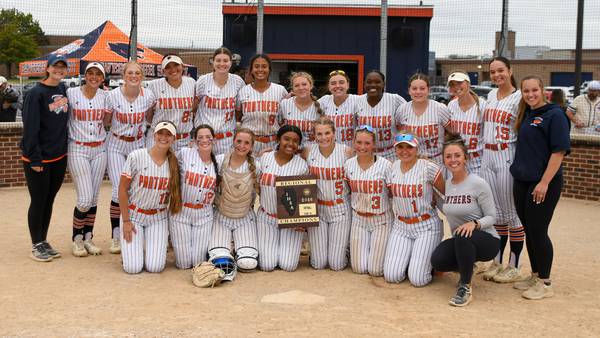Photos: Oswego vs. Benet softball, Class 4A Oswego Regional final