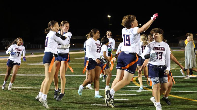 Jazmin Hurston’s late pick seals Oswego’s regional win over Joliet West