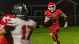 Braden Curran ‘tremendous’ filling in at QB for Hall: NewsTribune/BCR football notebook