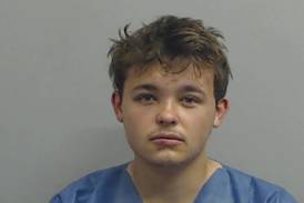 Johnsburg High grad accused of DUI in double-fatal McHenry crash will remain behind bars
