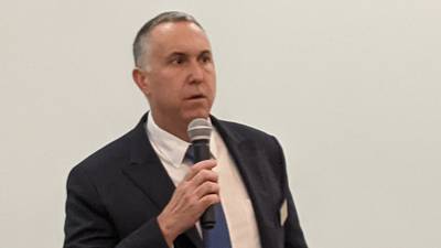 Kendall County State’s Attorney seeks to disqualify Yorkville alderman from representing former parks director