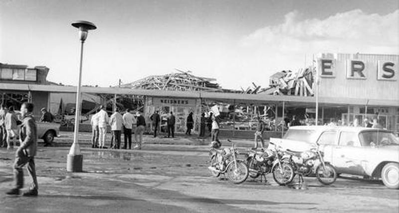 Neisner's department store in the Crystal Lake Plaza was distroyed on April 11, 
1965, during the Palm Sunday tornado outbreak. The tornado damaged or 
destroyed large portions of the city. Six people were killed and 75 were injured 
Damages in the city totaled over $1.5 million, as 80 homes and the shopping center 
were completely destroyed.