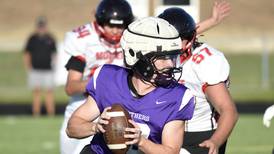 Veteran quarterbacks lead Manteno, Momence in Week 0 scrimmage 