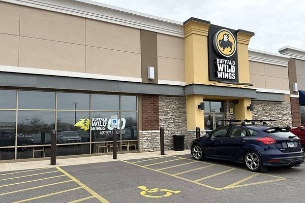 McHenry’s Buffalo Wild Wings closing; Burlington coming to town