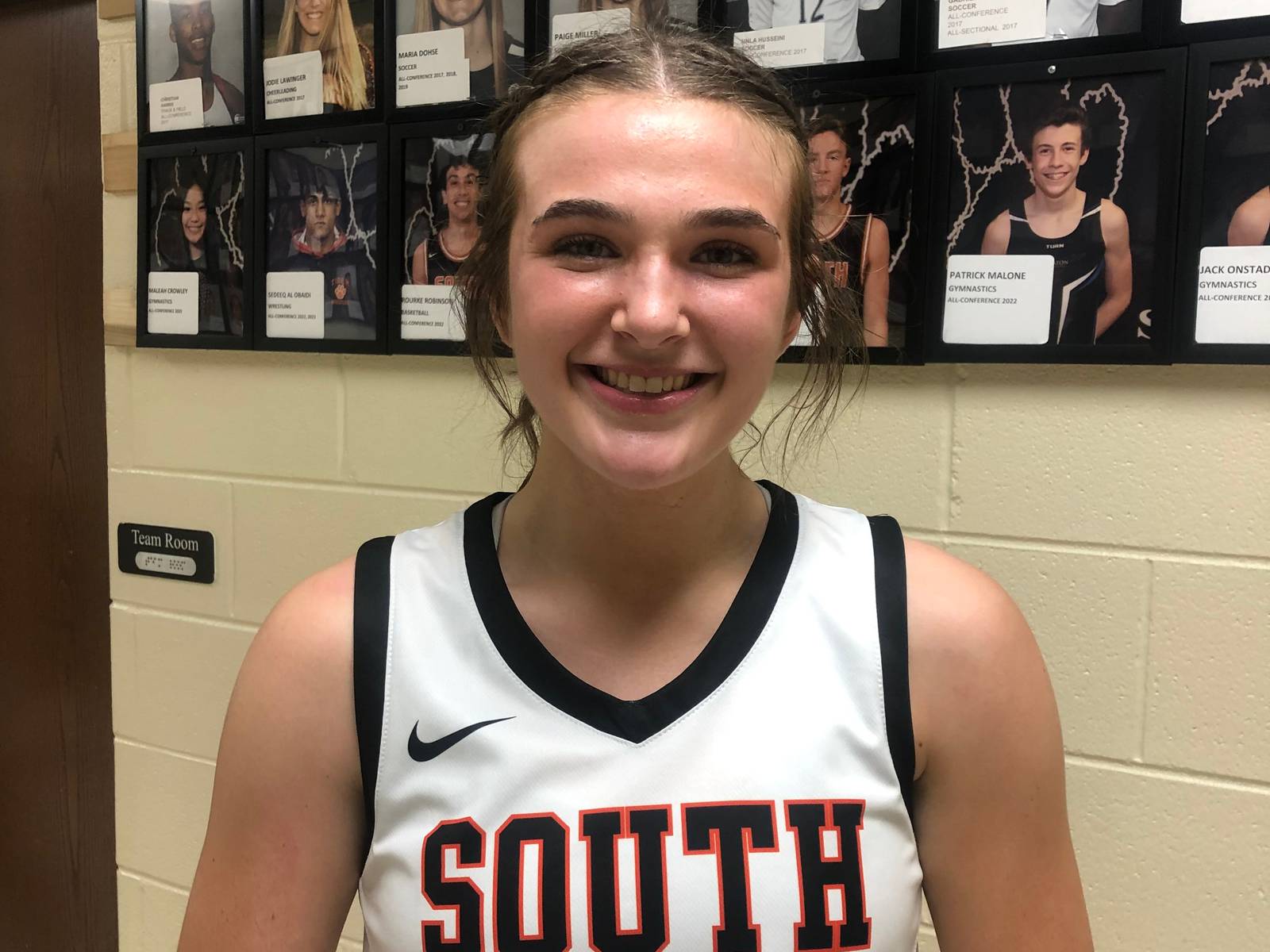 Girls basketball: Hannah Struebing s buzzer beating layup sends Wheaton