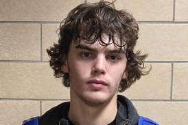 Logan Schrader, Indian Creek break through against Hinckley-Big Rock to reach Little Ten title game