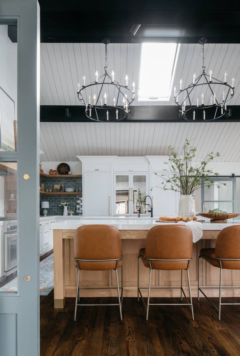 Peppeard Design in St. Charles brings a fresh and layered touch to any room in your house.