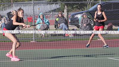 Girls tennis: Ottawa sweeps doubles matches in 4-1 win over La Salle-Peru