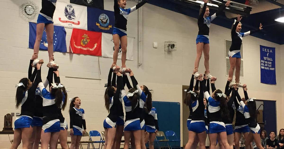 Minooka Junior High School cheerleading team honored for firstplace