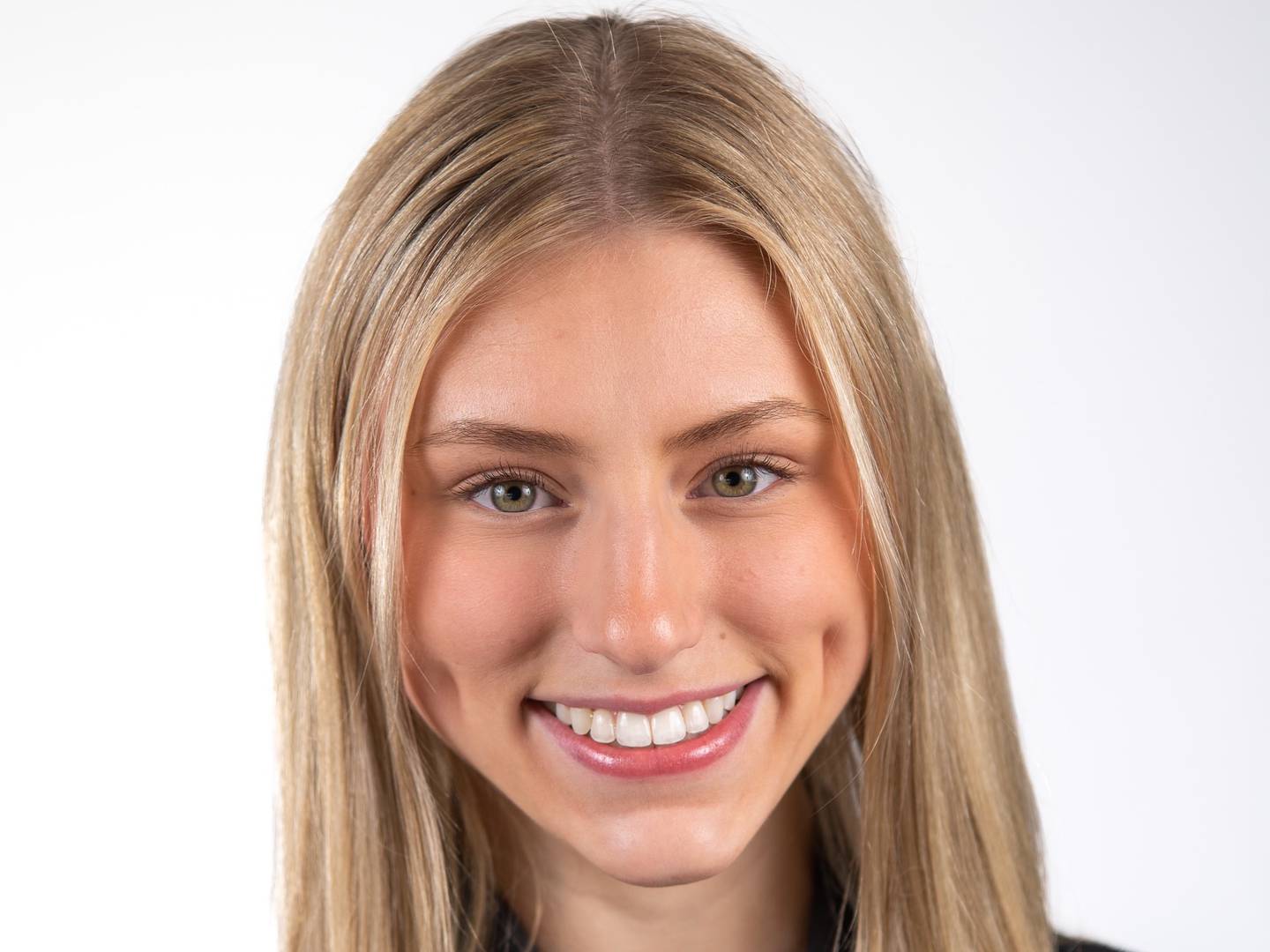 McHenry graduate Brooke Gewalt