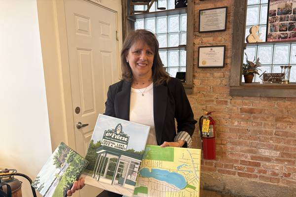 Crystal Lake artist paints local landmarks that spark her nostalgia: ‘My Margaritaville’