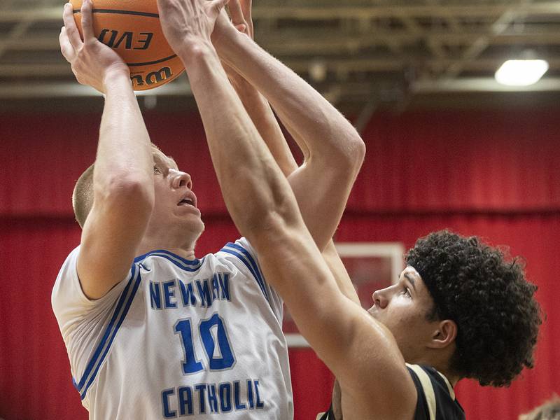 Pecatonica upsets Newman 70-66 in sectional semifinal overtime thriller