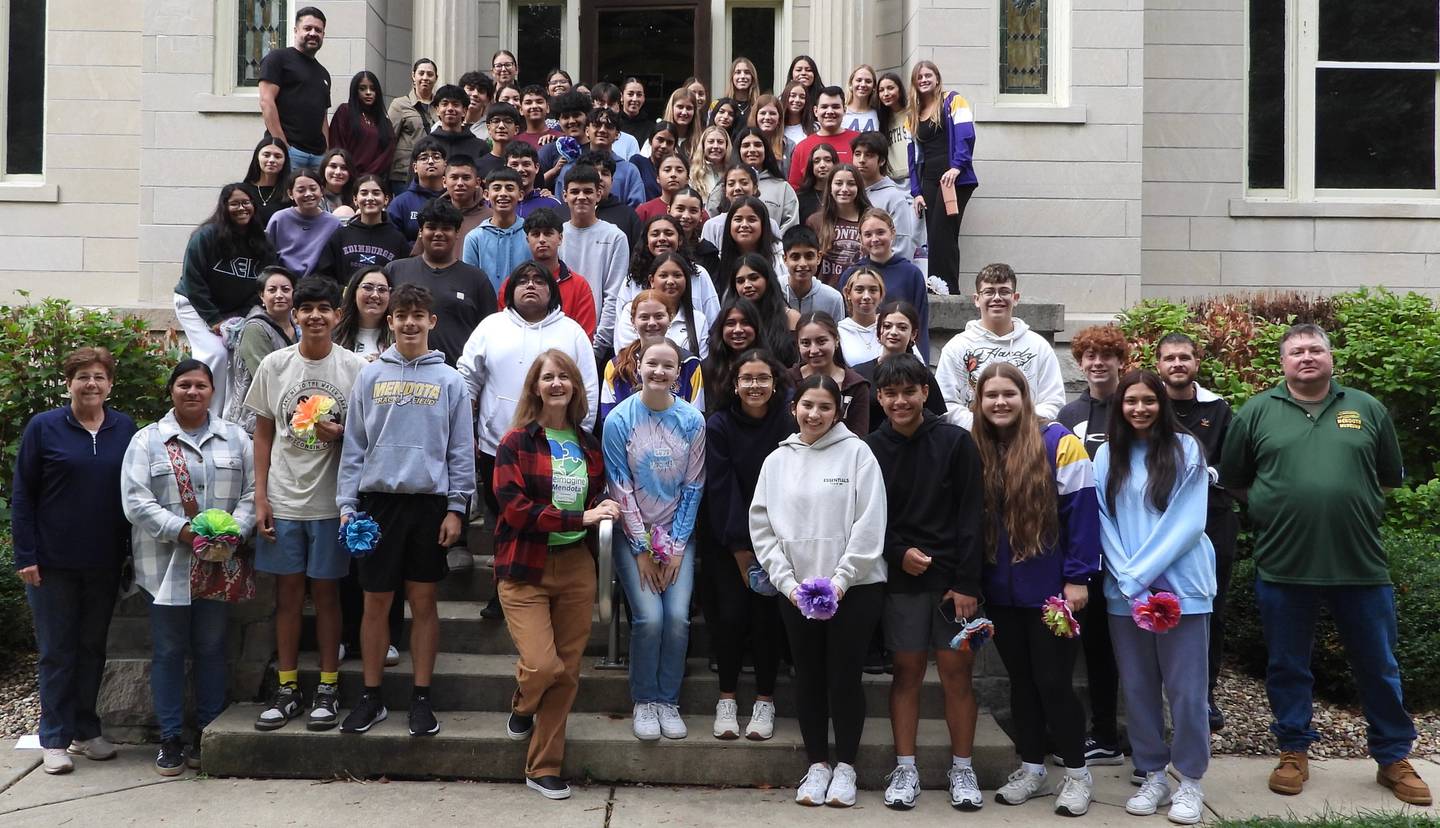 Mendota High School students visiting the Hume-Carnegie Museum to view its “Where Our Paths Meet” documentary and exhibit