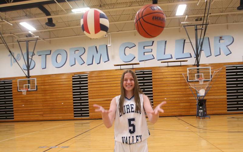Bureau Valley's Kate Salisbury is the 2023-2024 female athlete of the year.