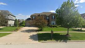 Single-family home sells in Naperville for $830,000