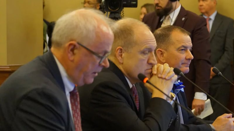 University funding overhaul bill advances in House despite U of I opposition