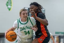 Seneca can’t overcome slow start in 40-28 title-game loss to Manual