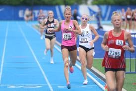 Downers Grove South’s Karen Boakye soars to IHSA state triple jump title; Montini’s Sydney Gertsen wins 3,200